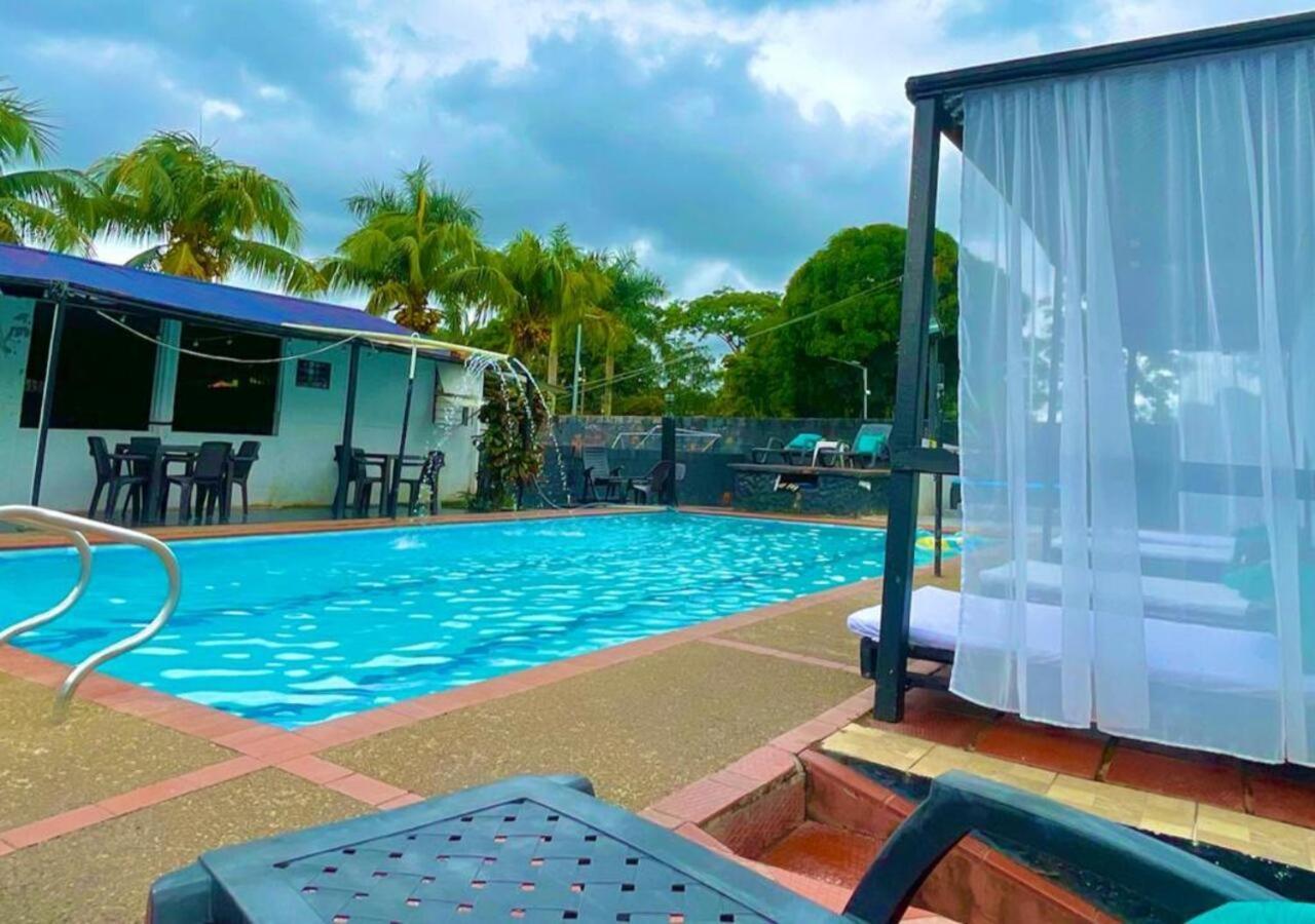 Llano Dorado Hotel Campestre Granja Campo Alegre Екстериор снимка
